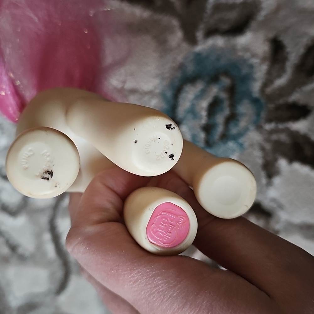 My Little Pony Cream Pony with Pink Mane - Picture 3 of 3